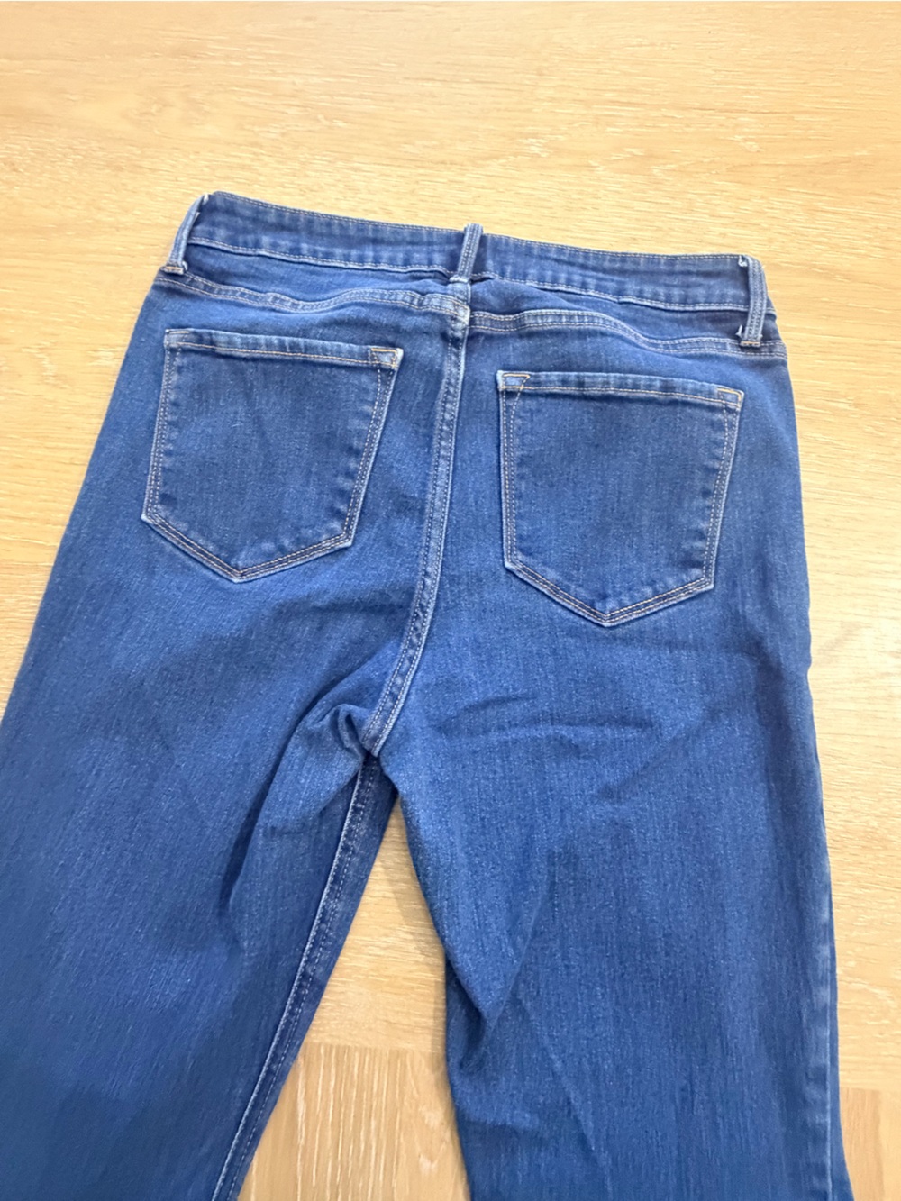 Old Navy Straight-Leg Jeans in Classic Blue Denim - Picture 7 of 7